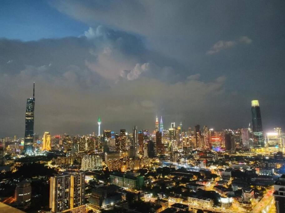 Apartment Trion Kl, Klcc Trx Ikea At Chan Sow Lin, By One *