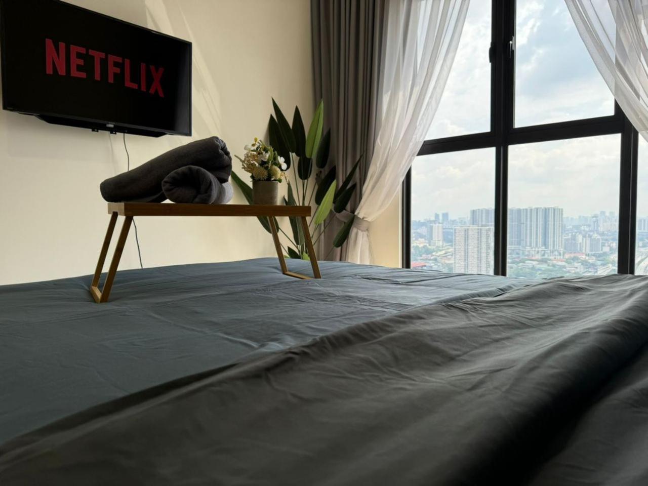 Apartment Trion Kl, Klcc Trx Ikea At Chan Sow Lin, By One *