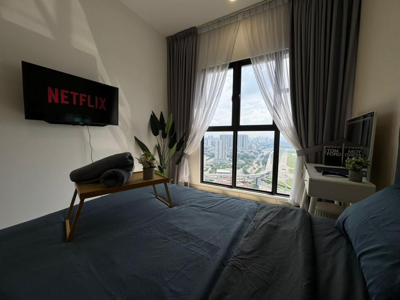 Trion Kl, Klcc Trx Ikea At Chan Sow Lin, By One Apartment