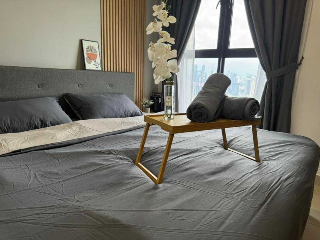 Trion Kl, Klcc Trx Ikea At Chan Sow Lin, By One Apartment *
